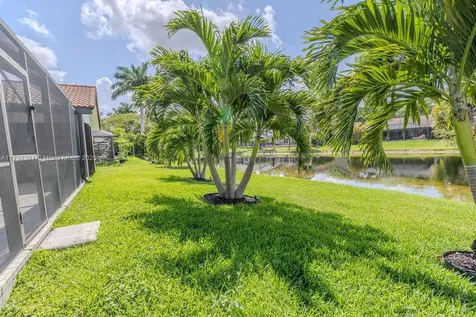 808 Hampton Court Weston FL 33326