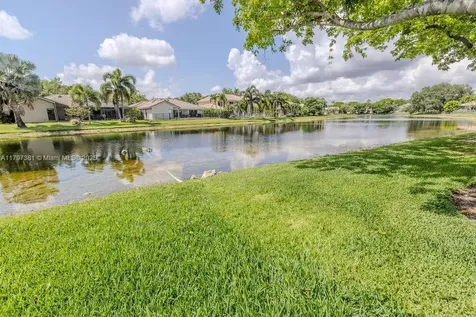 808 Hampton Court Weston FL 33326