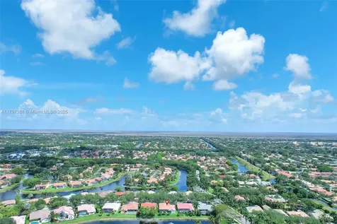 808 Hampton Court Weston FL 33326