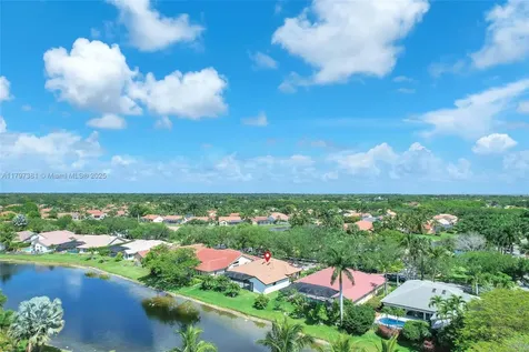 808 Hampton Court Weston FL 33326