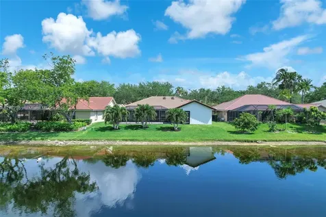 808 Hampton Court Weston FL 33326