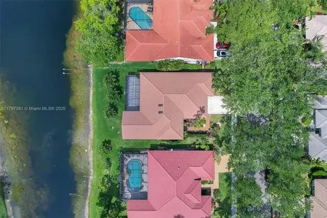 808 Hampton Court Weston FL 33326