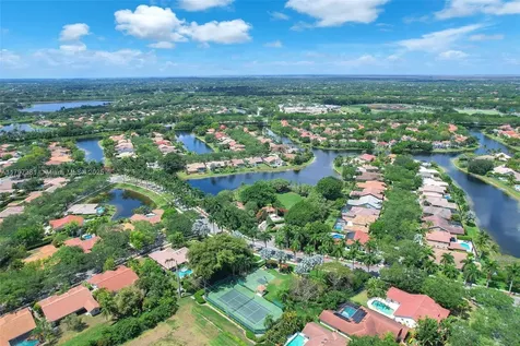 808 Hampton Court Weston FL 33326