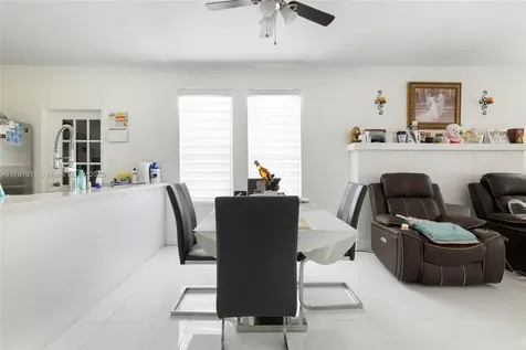 1922 NW 4th Street Miami FL 33125