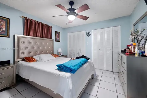 1922 NW 4th Street Miami FL 33125