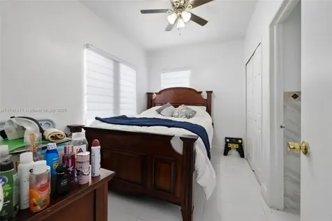 1922 NW 4th Street Miami FL 33125