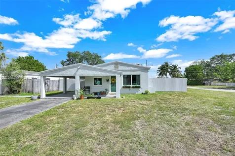 1595 NE 174th Street North Miami Beach FL 33162