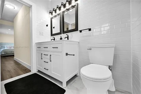 1595 NE 174th Street North Miami Beach FL 33162
