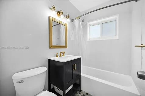 1595 NE 174th Street North Miami Beach FL 33162