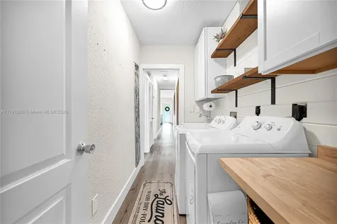 1595 NE 174th Street North Miami Beach FL 33162