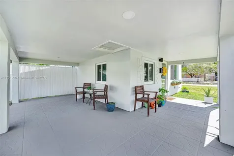 1595 NE 174th Street North Miami Beach FL 33162