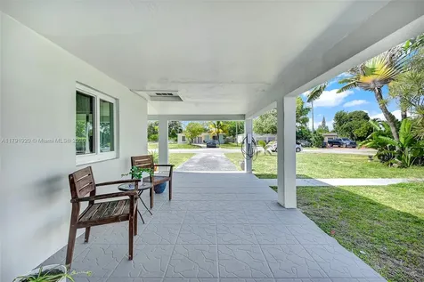 1595 NE 174th Street North Miami Beach FL 33162