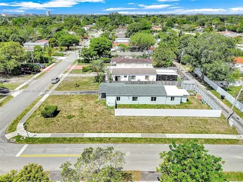 1595 NE 174th Street North Miami Beach FL 33162