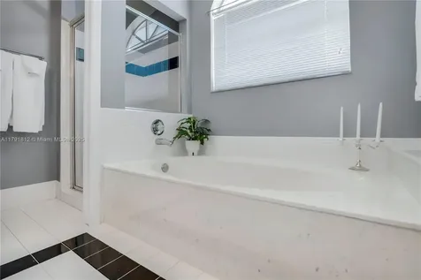1060 NW 192nd Avenue Pembroke Pines FL 33029