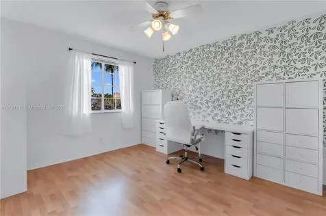 1060 NW 192nd Avenue Pembroke Pines FL 33029