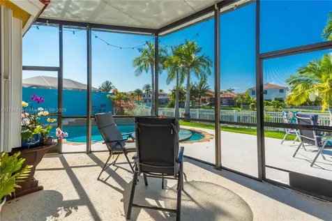 1060 NW 192nd Avenue Pembroke Pines FL 33029