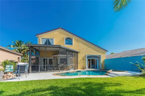 1060 NW 192nd Avenue Pembroke Pines FL 33029