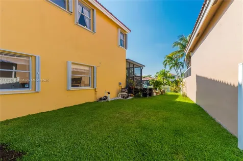 1060 NW 192nd Avenue Pembroke Pines FL 33029