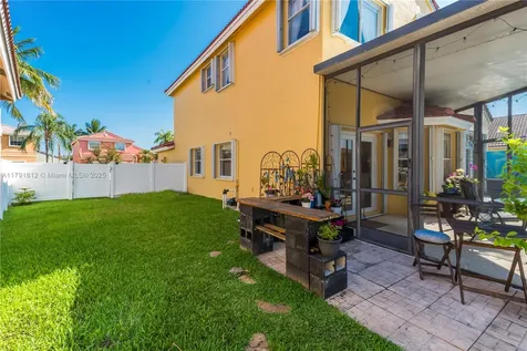 1060 NW 192nd Avenue Pembroke Pines FL 33029