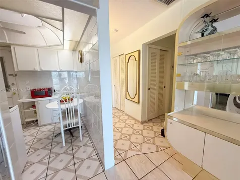 1355 NE 167th Street Miami FL 33162