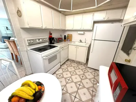 1355 NE 167th Street Miami FL 33162