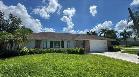 990 Hickory Trail Wellington FL 33414