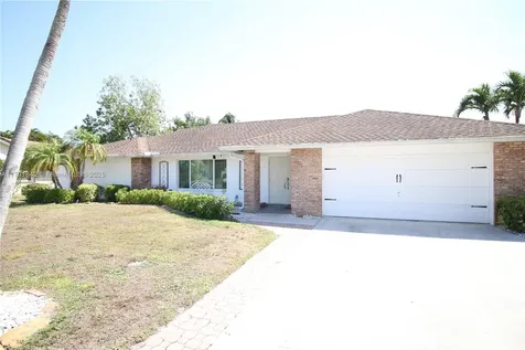 990 Hickory Trail Wellington FL 33414