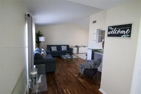 990 Hickory Trail Wellington FL 33414