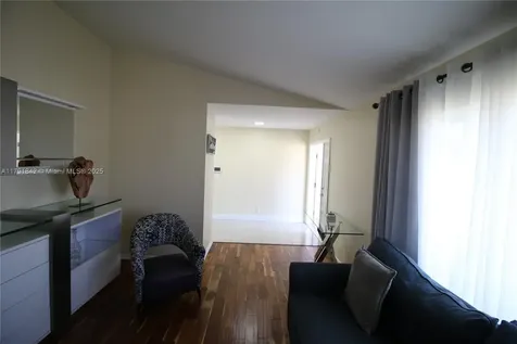 990 Hickory Trail Wellington FL 33414