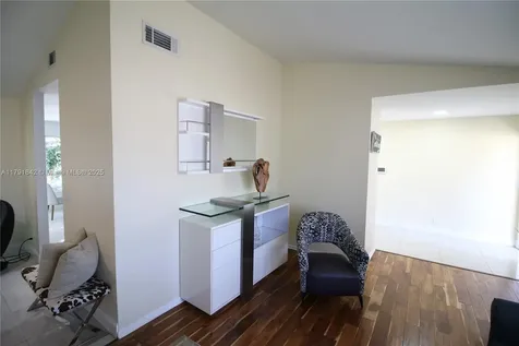 990 Hickory Trail Wellington FL 33414