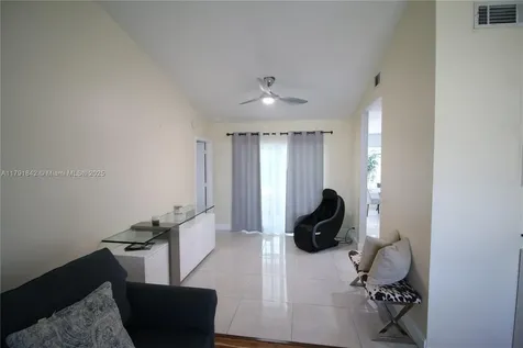 990 Hickory Trail Wellington FL 33414