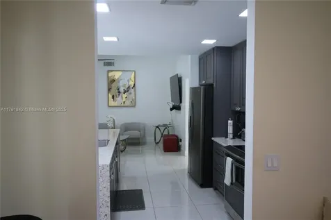 990 Hickory Trail Wellington FL 33414