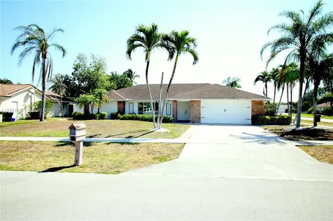 990 Hickory Trail Wellington FL 33414