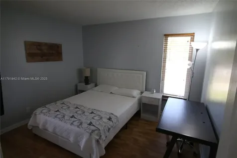 990 Hickory Trail Wellington FL 33414