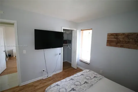 990 Hickory Trail Wellington FL 33414