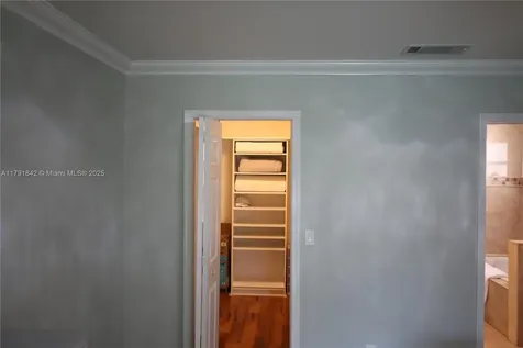 990 Hickory Trail Wellington FL 33414