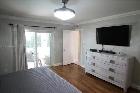 990 Hickory Trail Wellington FL 33414