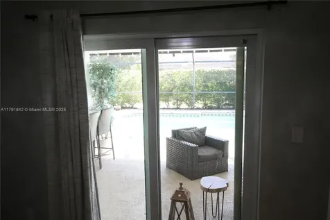 990 Hickory Trail Wellington FL 33414