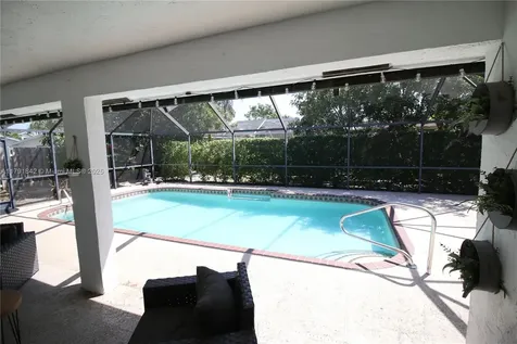 990 Hickory Trail Wellington FL 33414