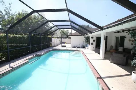 990 Hickory Trail Wellington FL 33414