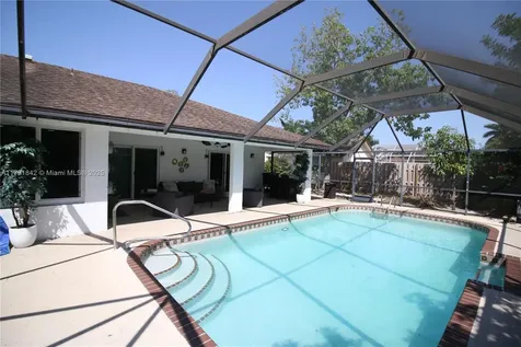 990 Hickory Trail Wellington FL 33414