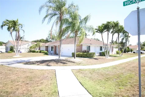 990 Hickory Trail Wellington FL 33414