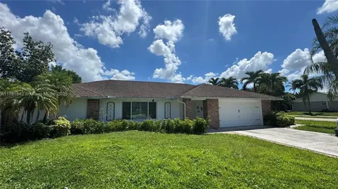990 Hickory Trail Wellington FL 33414