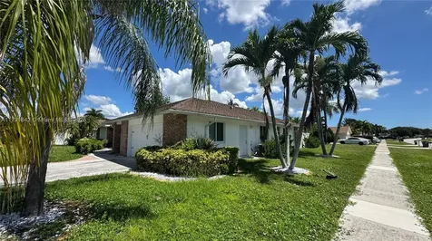 990 Hickory Trail Wellington FL 33414