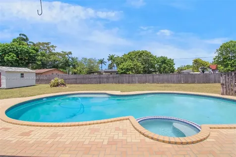 18615 SW 295th Terrace Homestead FL 33030