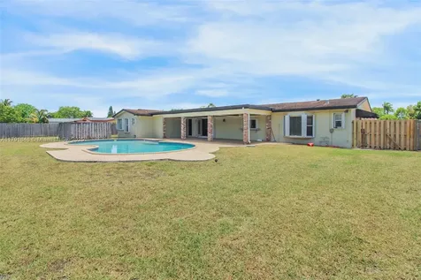 18615 SW 295th Terrace Homestead FL 33030