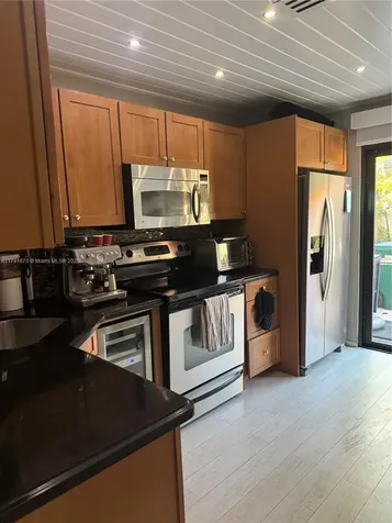 10251 SW 77th Court Miami FL 33156