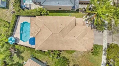 943 Golden Cane Drive Weston FL 33327