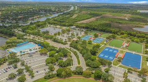 943 Golden Cane Drive Weston FL 33327