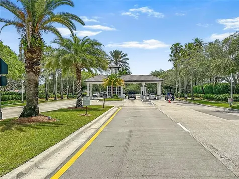 943 Golden Cane Drive Weston FL 33327